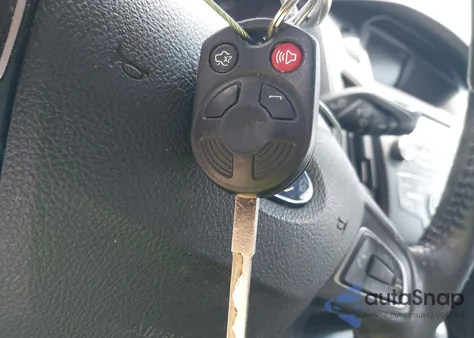 2015 Ford Focus Se from USA, damaged, VIN 1FADP3F24FL273771